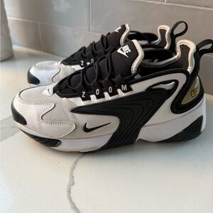 Ladies Size 8 Nike Zoom Sneakers Black, White, and Gold